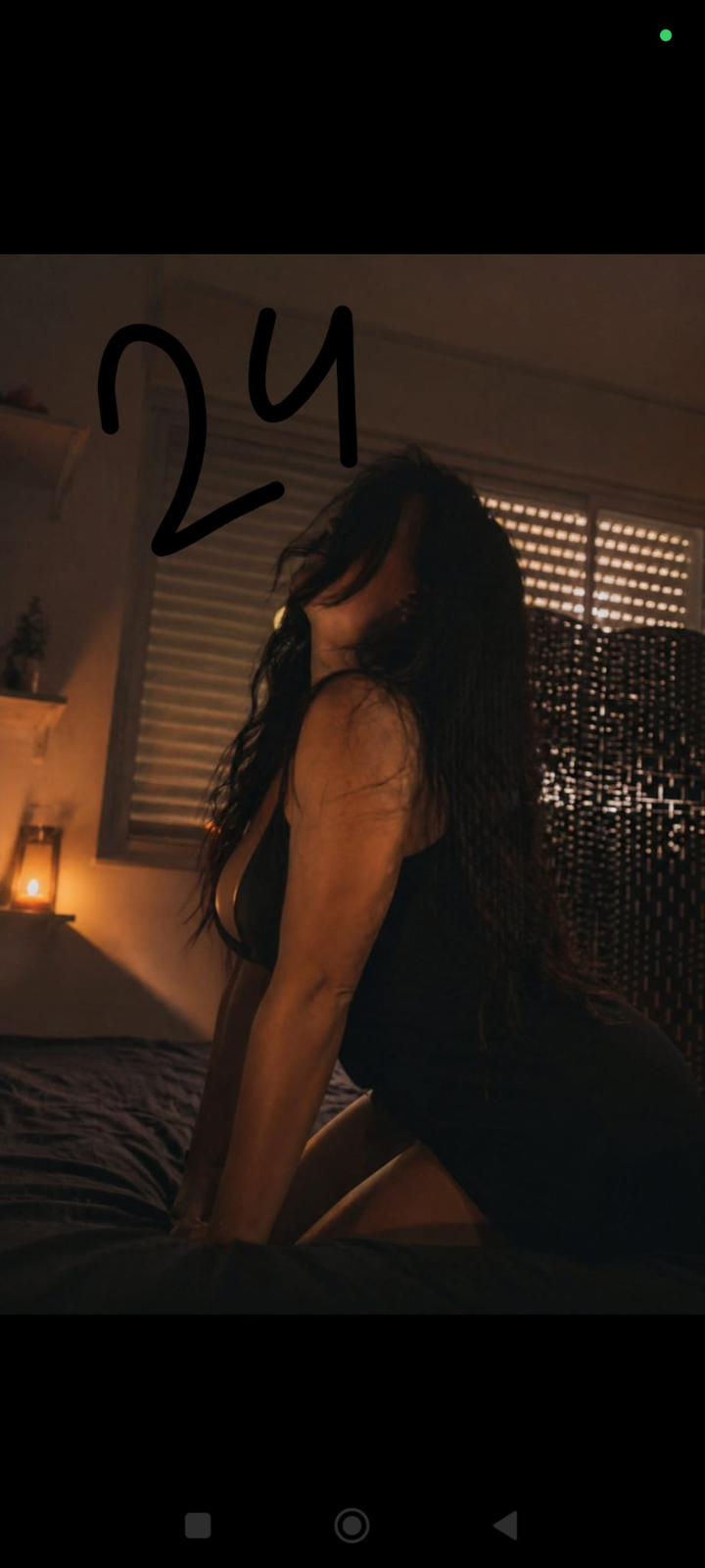 בפתח תקווה בחורה מקצוענית