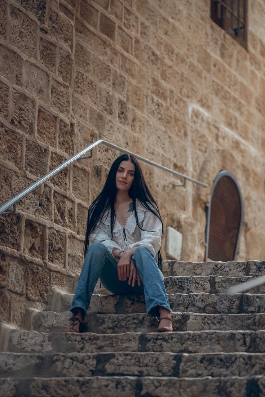 ליזה – בתל אביב בת 25 מטפלת נשית