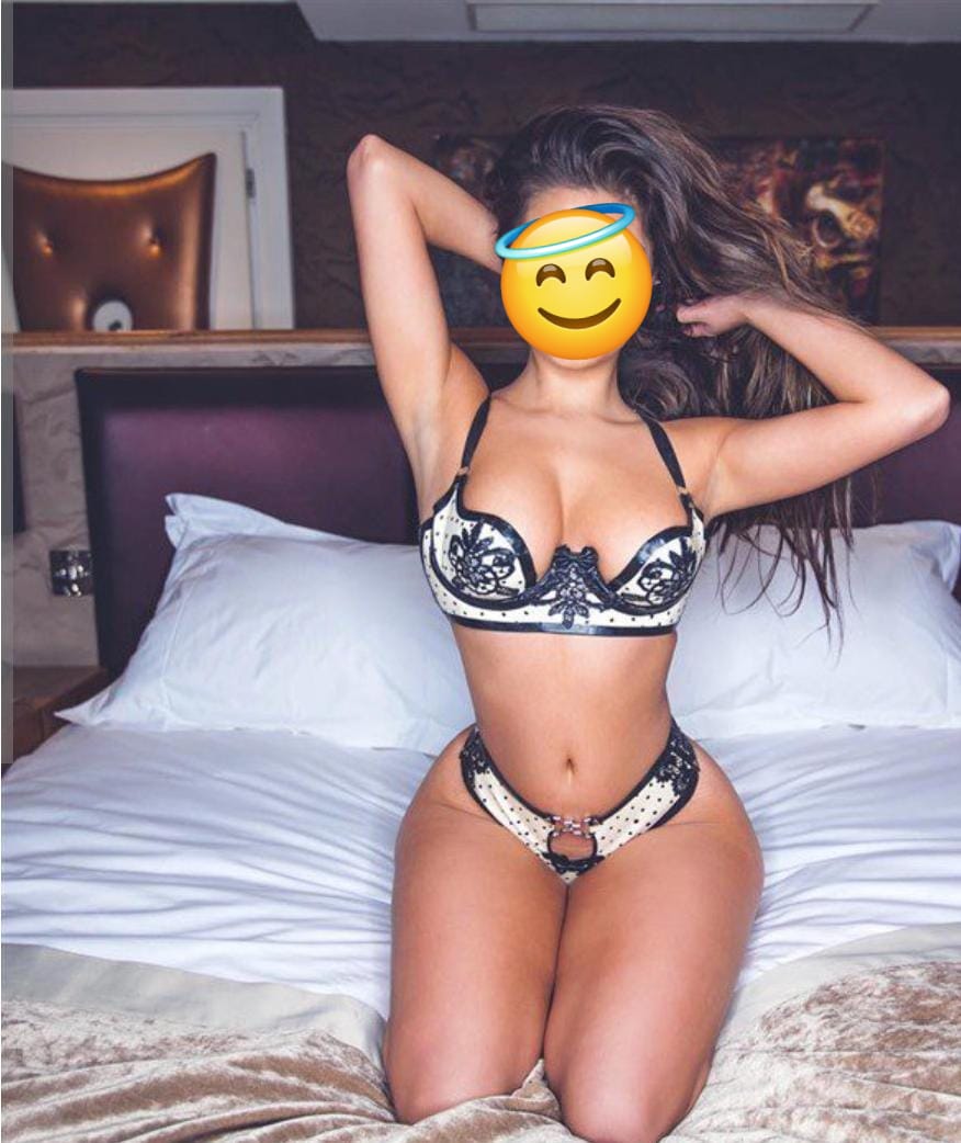 לינה – בפתח תקווה בת 30 מטפלת אלוהית